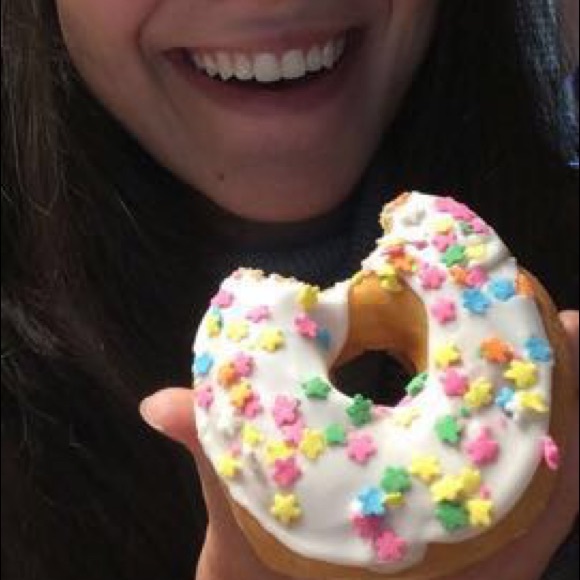 Meet your Posher, Lauren - Picture 1 of 1